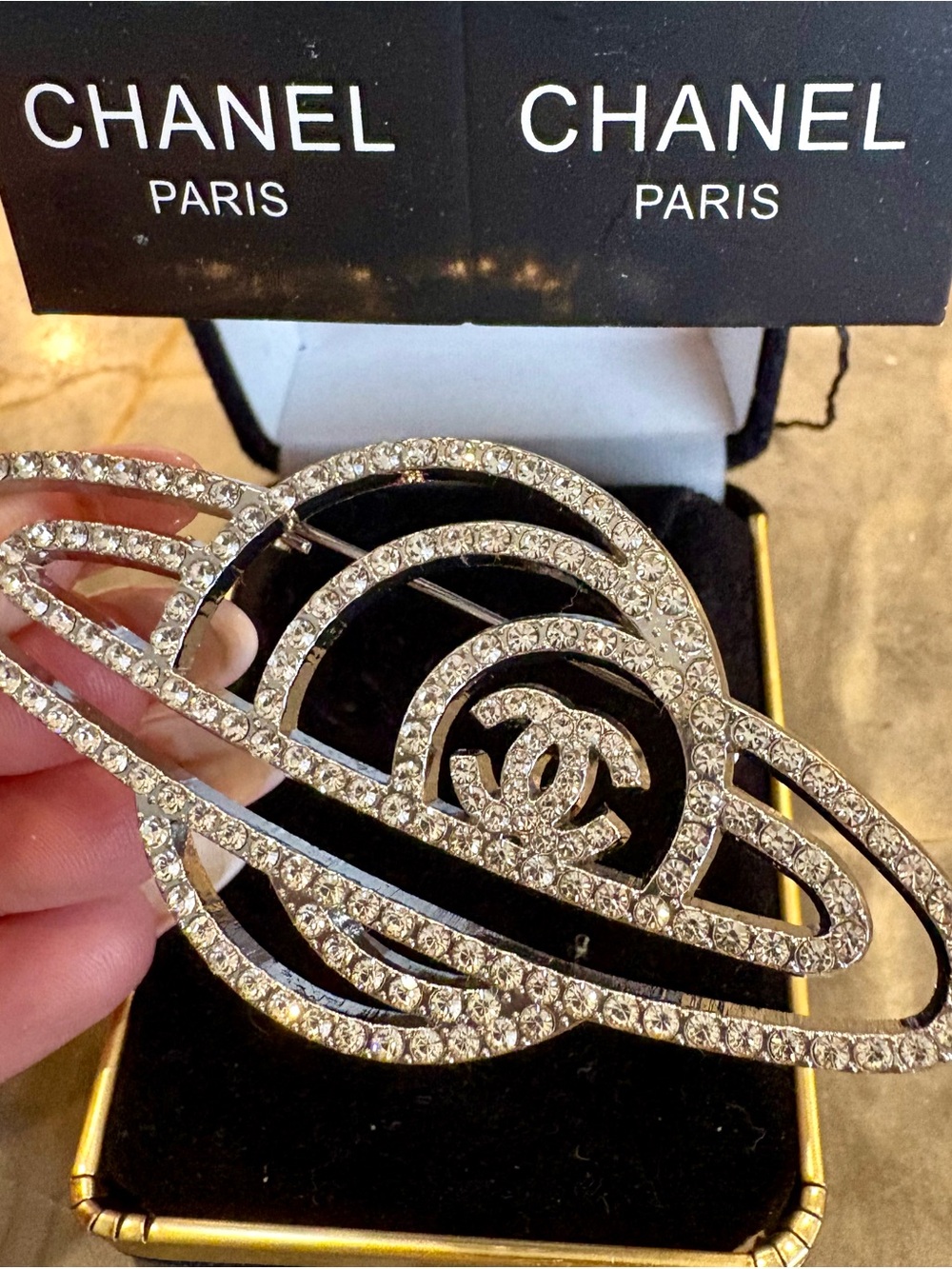CHANEL Large Rhinestone Galaxy Planet Crystal Brooch White gold Shines Crazy ! - Picture 5 of 8